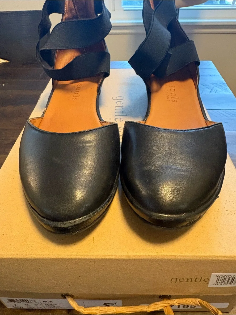 Gentle Souls by Kenneth Cole Black Leather Ankle-Strap D’Orsay Shoes, Size 7